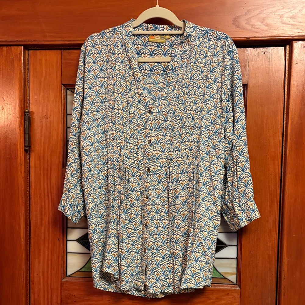 Beautiful Rayon Pintuck Patterned Women's Top